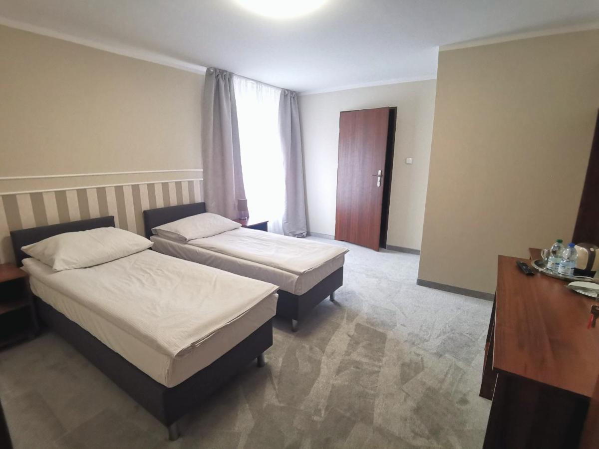 Pokoje gościnne Rubin Zielona Góra Zewnętrze zdjęcie